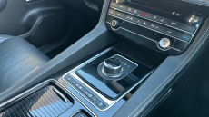 Jaguar F-Pace 2.0d [180] Chequered Flag 5dr Auto AWD Diesel Estate